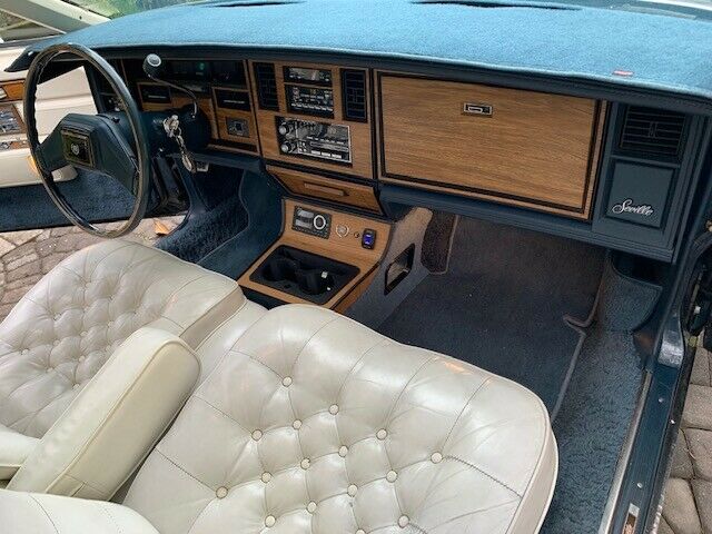 1985 Cadillac Seville - photo 9