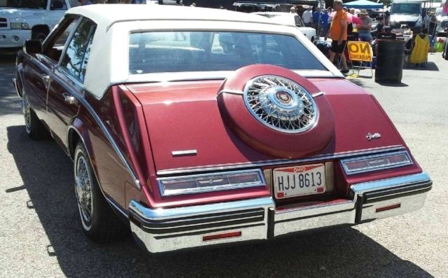 1985 Cadillac Seville - photo 2