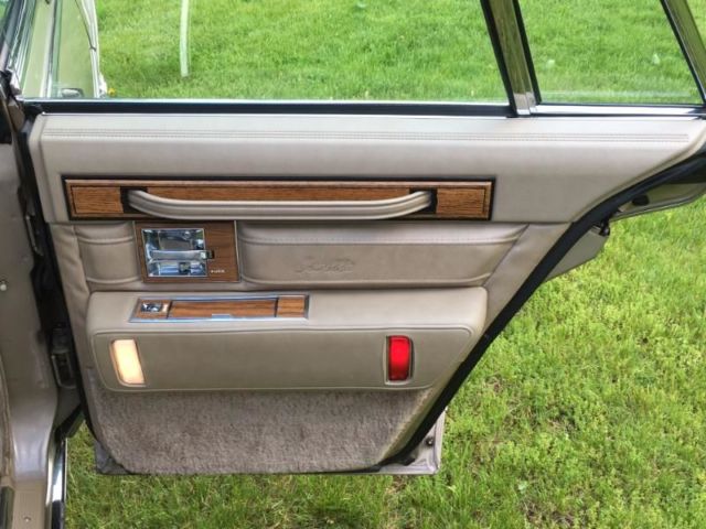 1985 Cadillac Seville - photo 13