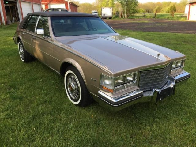 1985 Cadillac Seville - photo 4