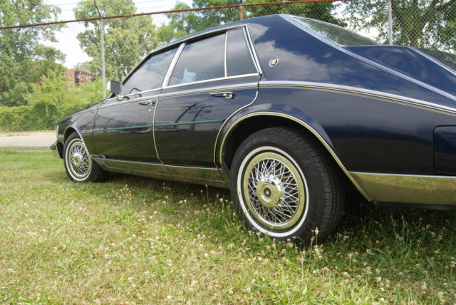 1985 Cadillac Seville - photo 9