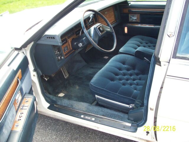 1985 Cadillac Seville classic - photo 8