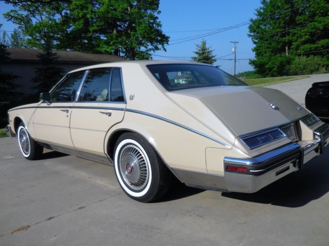 1985 Cadillac Seville Elegante - photo 2