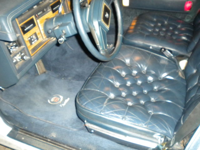 1985 Cadillac Seville Base Sedan 4-Door - photo 9