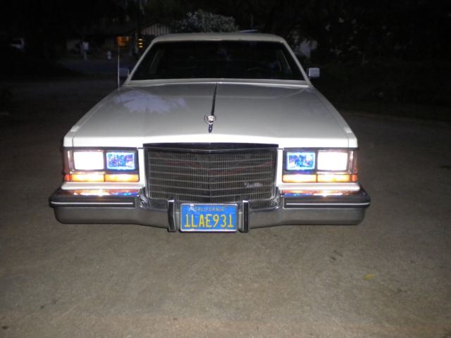 1985 Cadillac Seville Base Sedan 4-Door - photo 3
