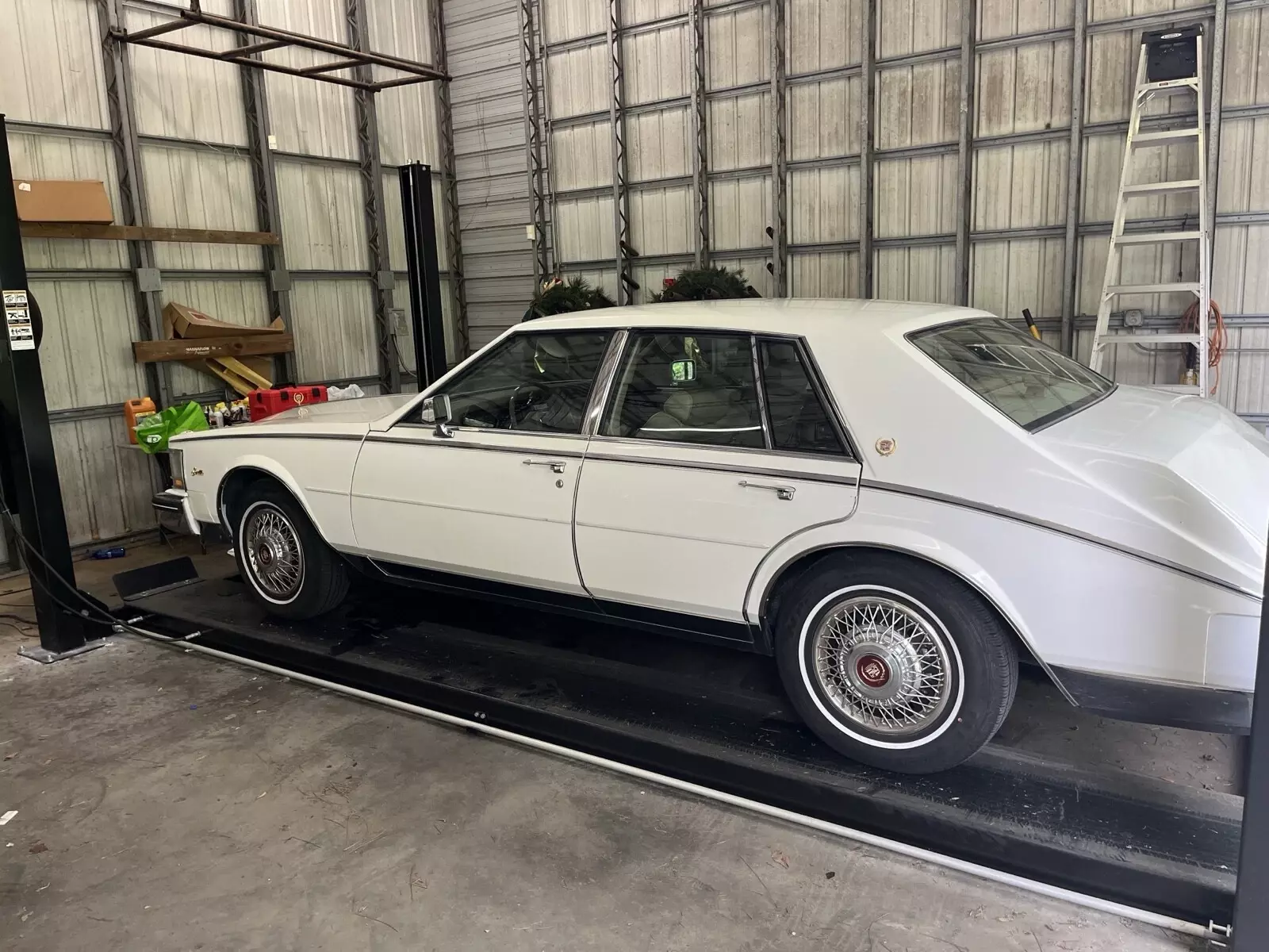 1985 Cadillac Seville - photo 3