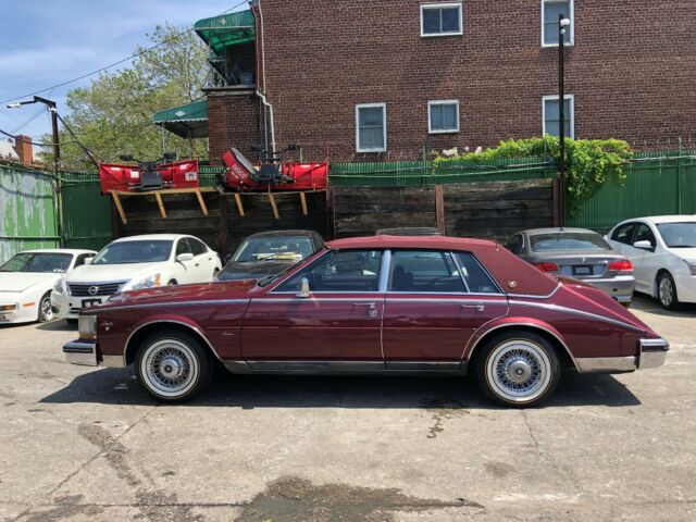 1985 Cadillac Seville - photo 8