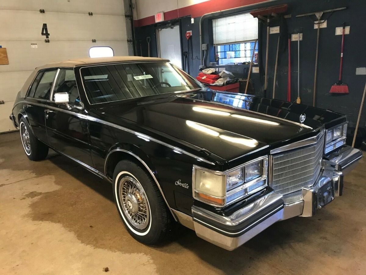 1985 Cadillac Seville - photo 2