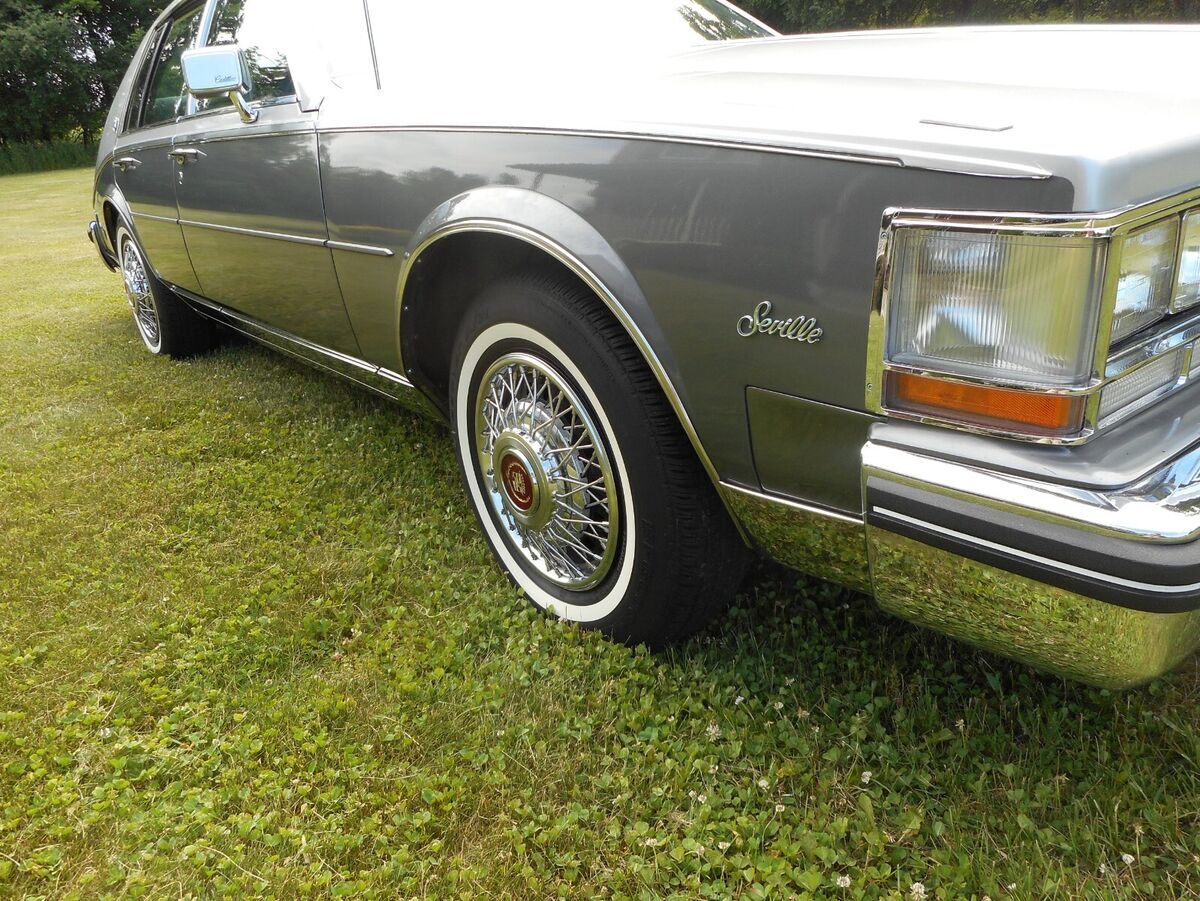 1985 Cadillac Seville - photo 12