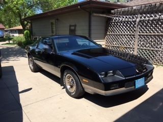 1985 Chevrolet Camaro berlinetta star ship edition - photo 2