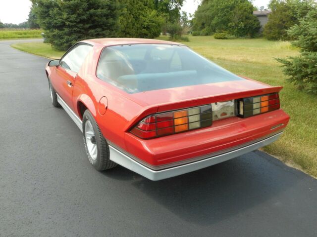 1985 Chevrolet Camaro - photo 3