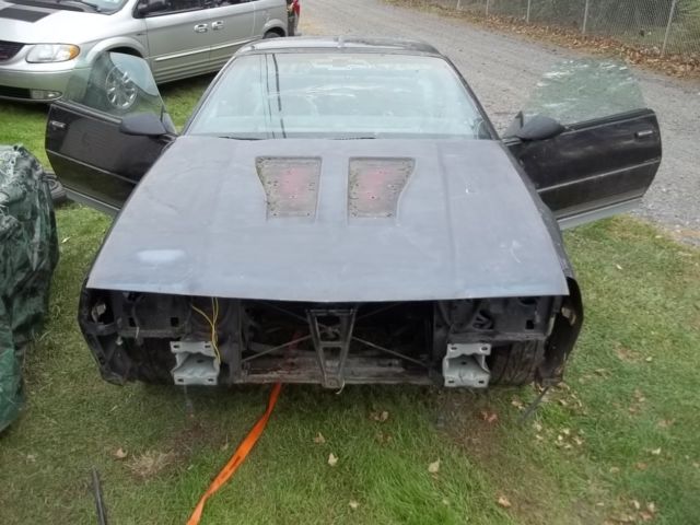 1985 Chevrolet Camaro Z28 - photo 2