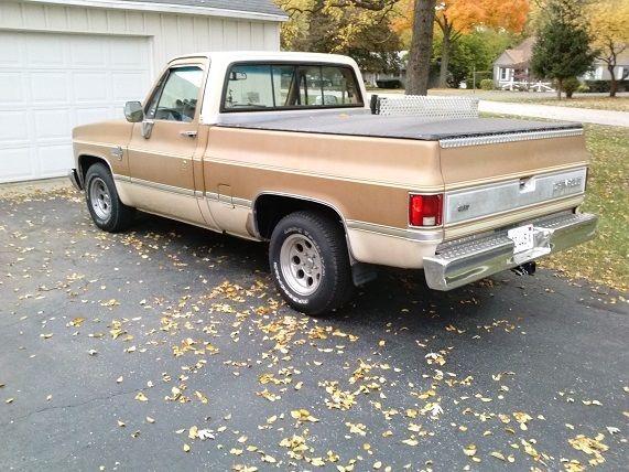 1985 Chevrolet C-10 Silverado - photo 2