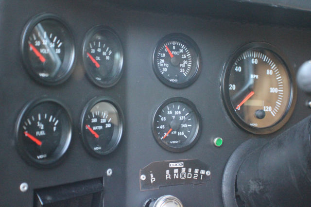 1985 Chevrolet Suburban - photo 11