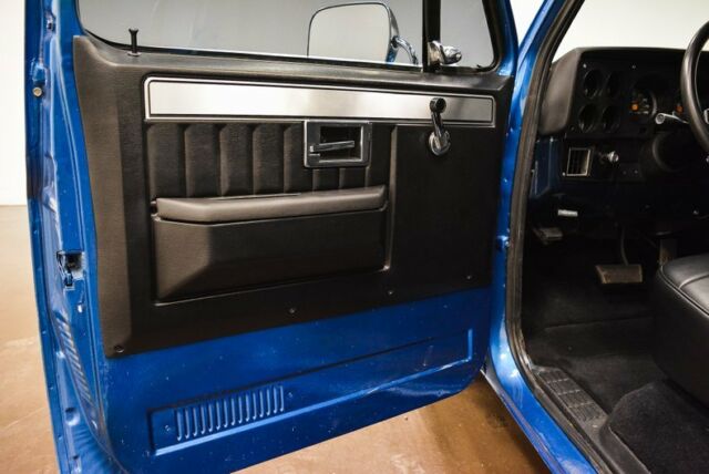 1985 Chevrolet C-10 -- - photo 12