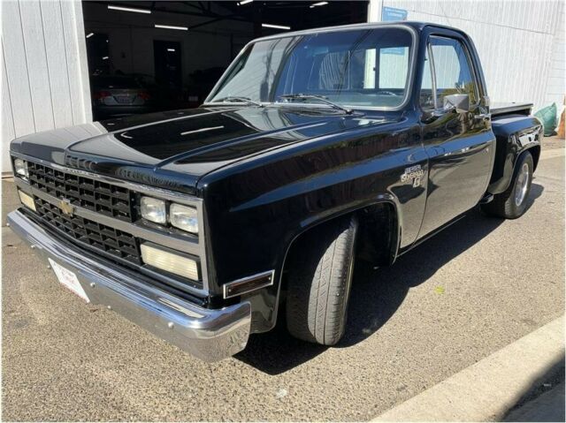 1985 Chevrolet C-10 Classic 1985 Chevrolet C-10