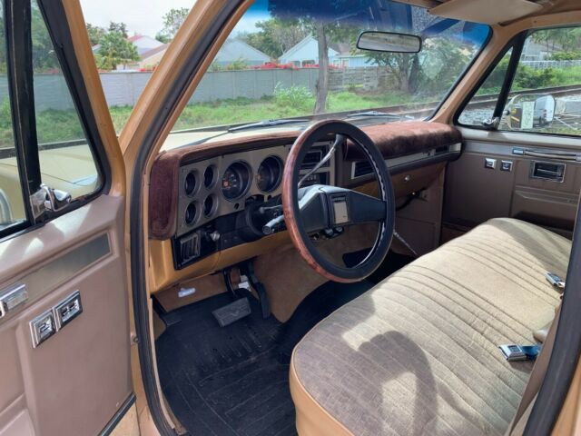 1985 Chevrolet C-10 - photo 6