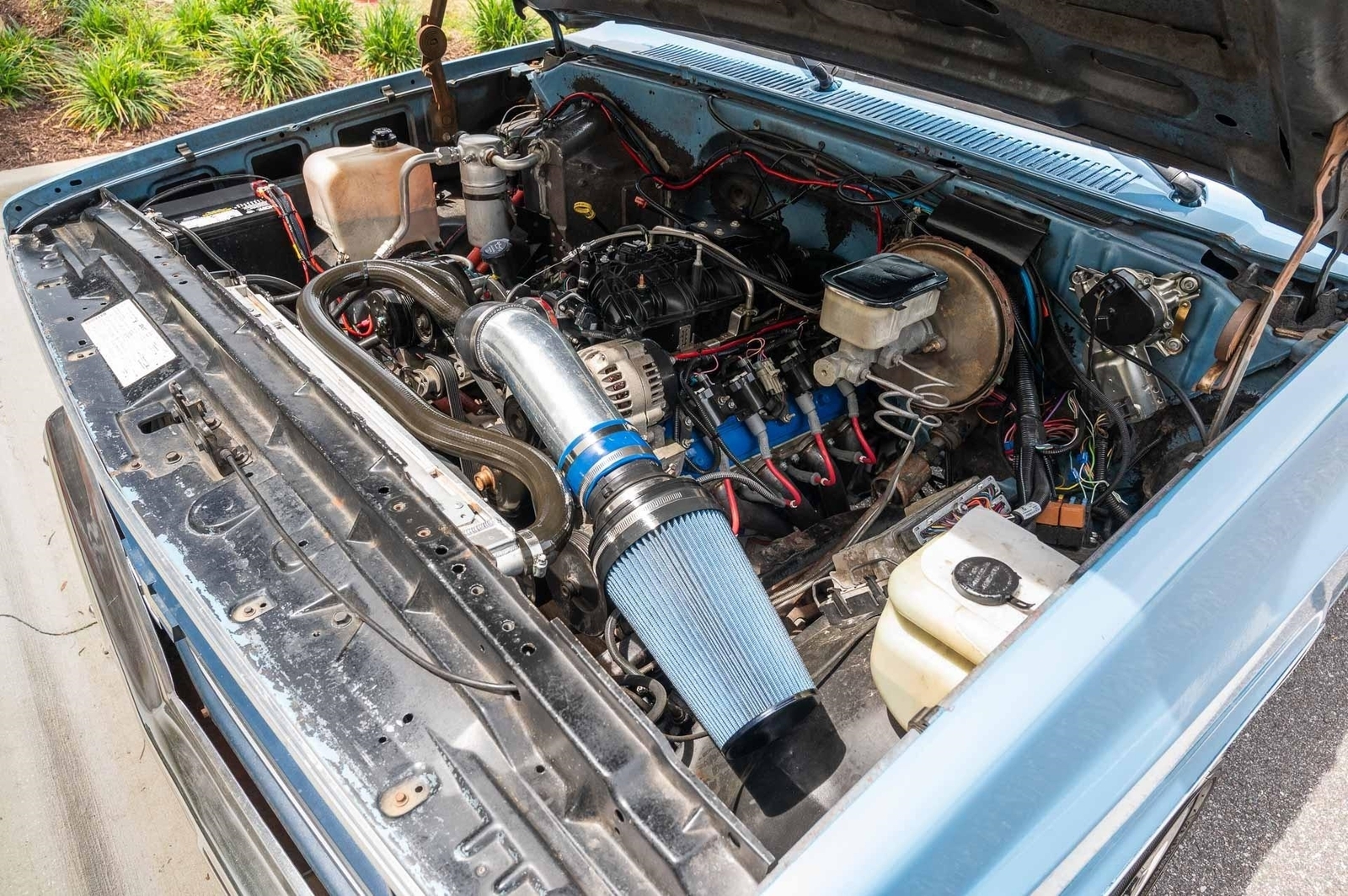 1985 Chevrolet C-10 Custom Deluxe with LS Engine Pickup - photo 13
