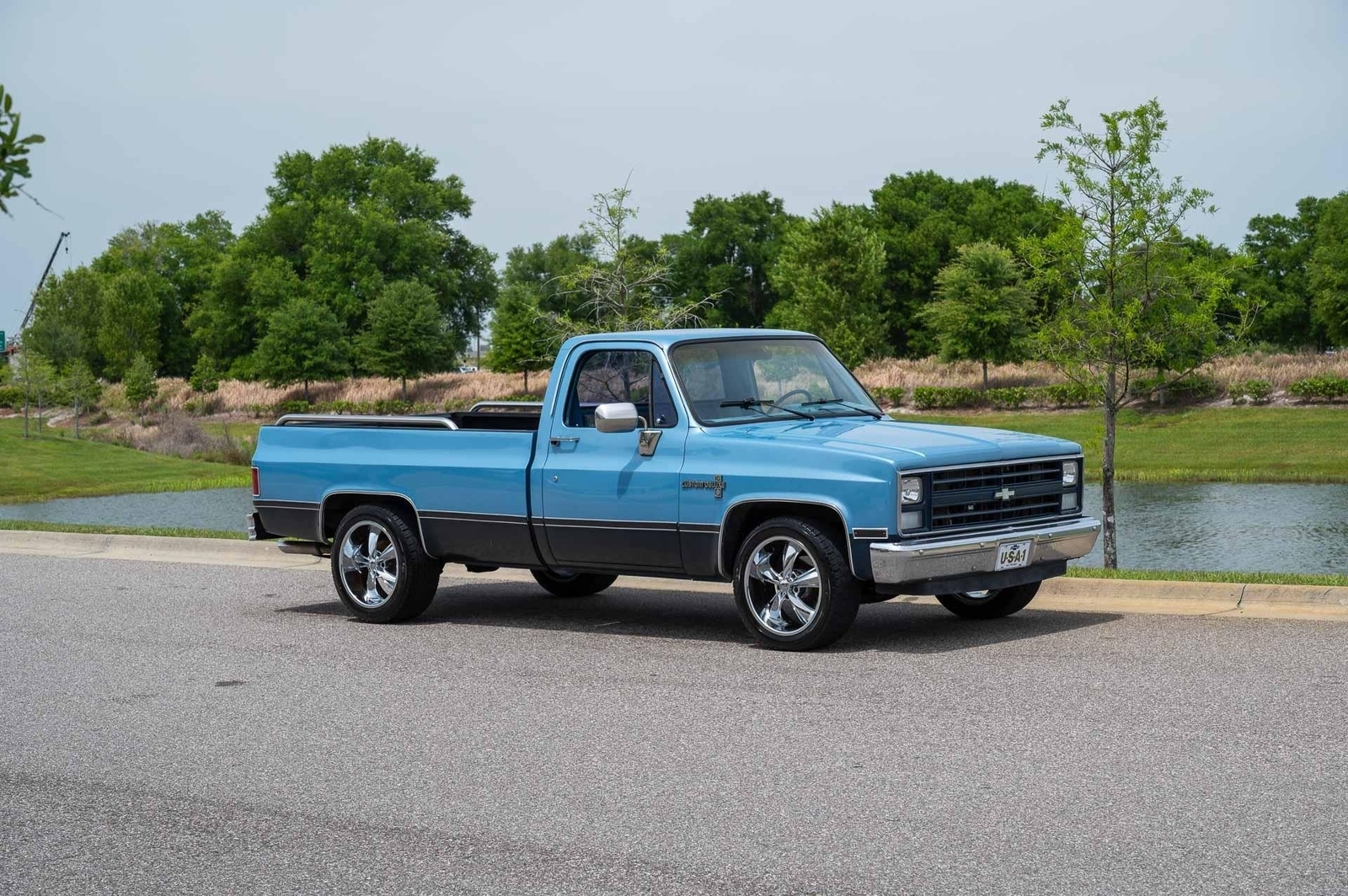 1985 Chevrolet C-10 Custom Deluxe with LS Engine Pickup - photo 9
