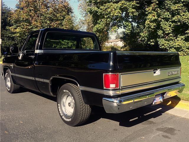 1985 Chevrolet C-10 Pickup - photo 10