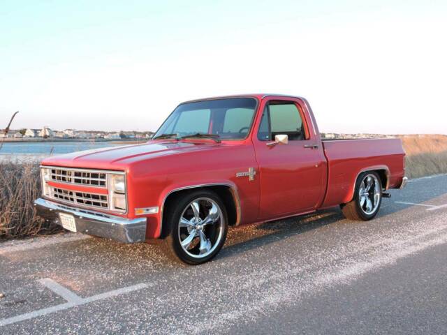 1985 Chevrolet C10 Scottsdale Shortbed 1985 Chevrolet C-10 Scottsdale