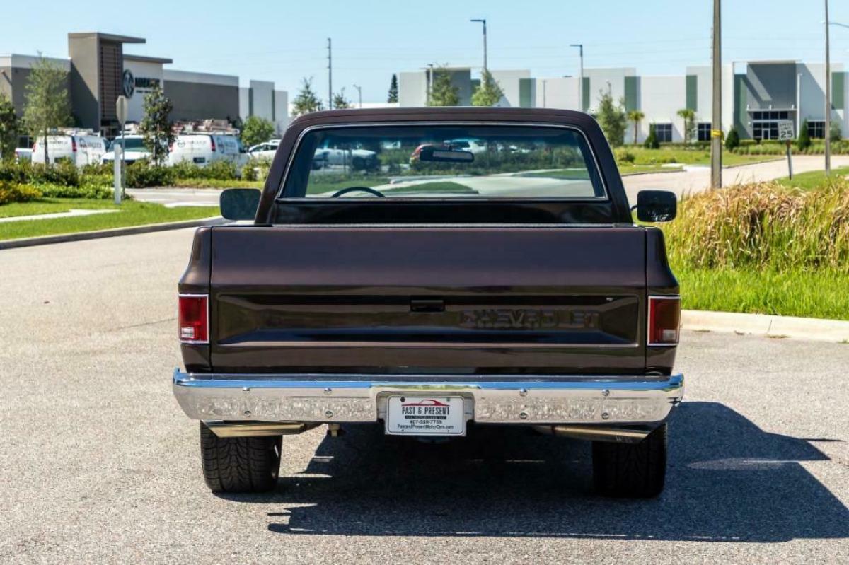 1985 Chevrolet C-10 Pickup - photo 5
