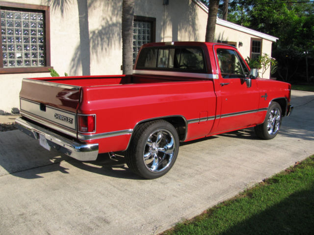 1985 Chevrolet C-10 - photo 8