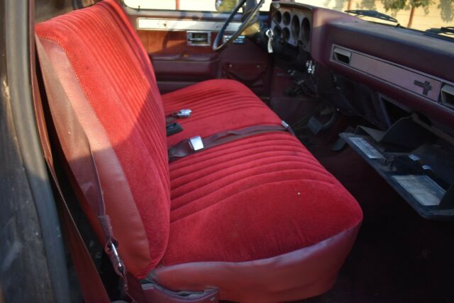 1985 Chevrolet C/K Pickup 2500 Silverado - photo 11