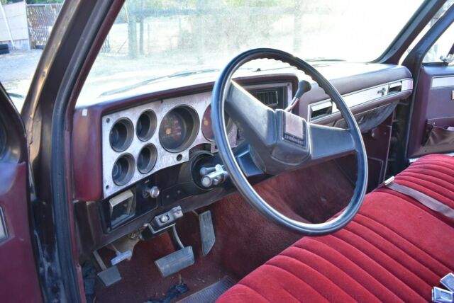 1985 Chevrolet C/K Pickup 2500 Silverado - photo 13