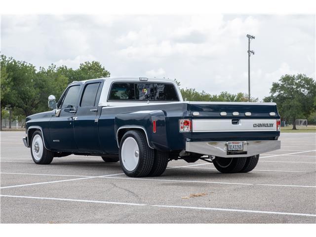 1985 Chevrolet Other Pickups 1985 C30 Crew Cab Dually, 6.0 LS, Beautiful! - photo 3