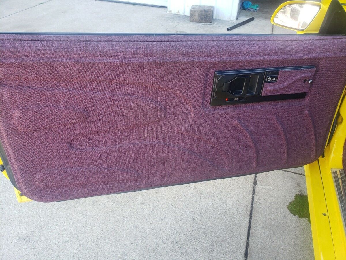 1985 Chevrolet Camaro z28 - photo 10