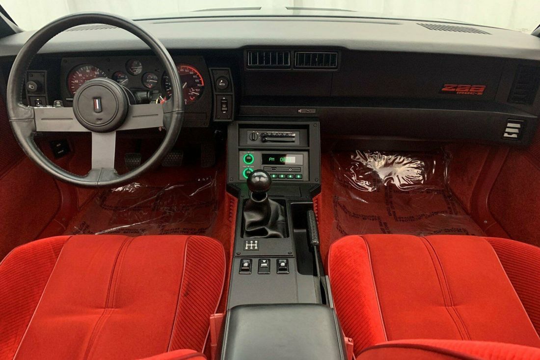 1985 Chevrolet Camaro - photo 3