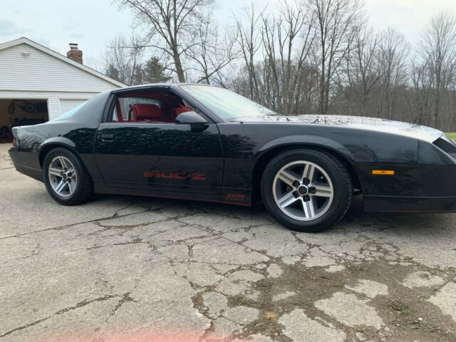 1985 Chevrolet Camaro IROC-Z - photo 8