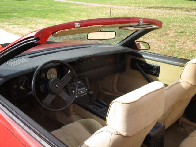 1985 Chevrolet Camaro - photo 12
