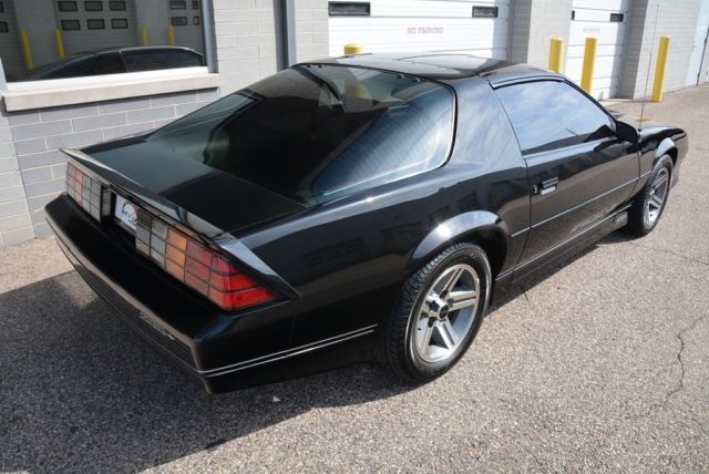 1985 Chevrolet Camaro IROC Z Z28 - photo 9