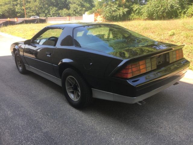 1985 Chevrolet Camaro IROC - photo 7