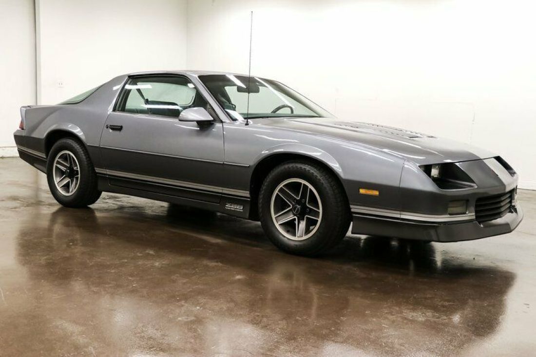 1985 Chevrolet Camaro Z/28 61126 Miles Gray Coupe 305 700R4 1985 Chevrolet Camaro Z/28