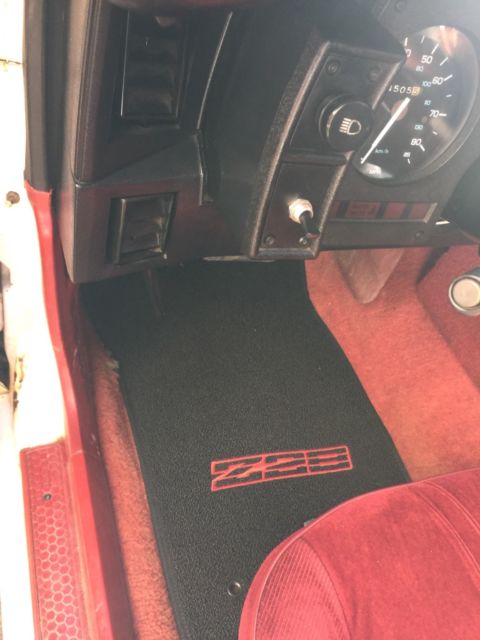 1985 Chevrolet Camaro - photo 7