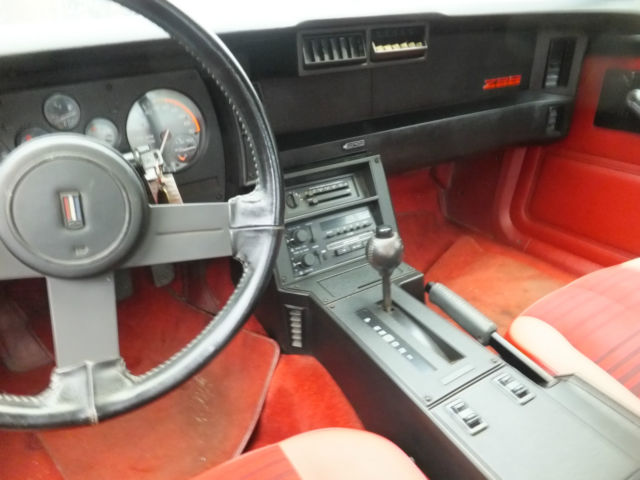 1985 Chevrolet Camaro Z28 Coupe 2-Door - photo 7