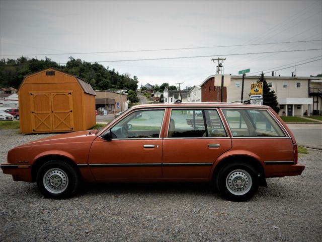 1985 Chevrolet Cavalier Base Wagon 4-Door - photo 3