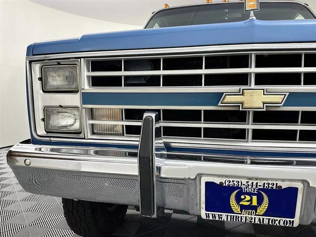 1985 Chevrolet C/K30 Silverado Crew Cab 4WD - photo 5