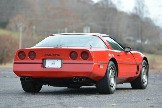 1985 Chevrolet Corvette Targa only 9150mls! -- - photo 10