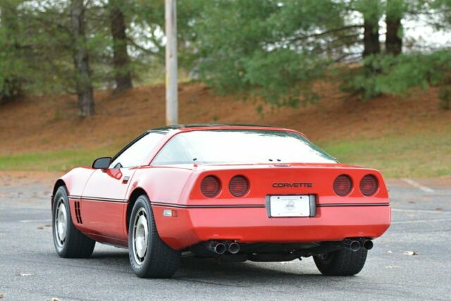 1985 Chevrolet Corvette Targa only 9150mls! -- - photo 12