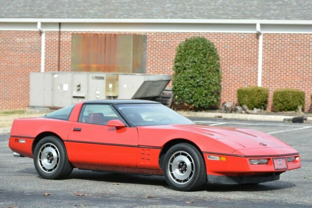 1985 Chevrolet Corvette Targa only 9150mls! -- - photo 8