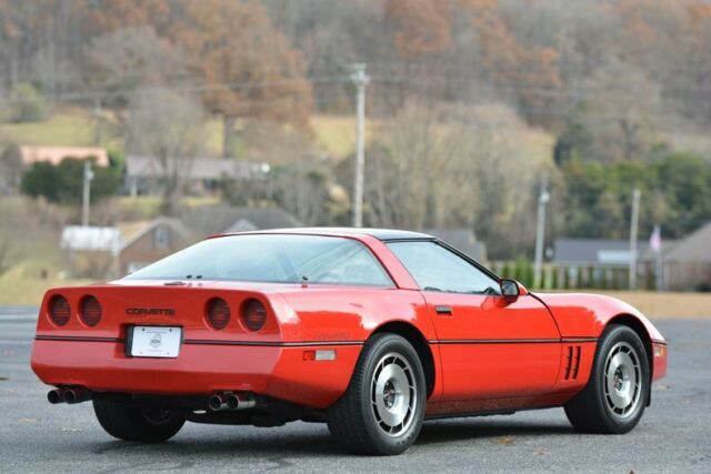 1985 Chevrolet Corvette Targa only 9150mls! -- - photo 9