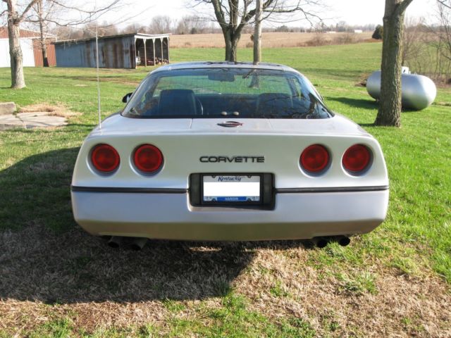 1985 Chevrolet Corvette - photo 3
