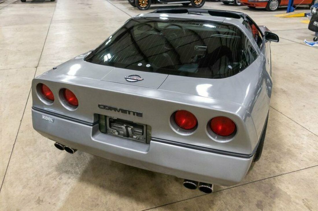 1985 Chevrolet Corvette - photo 10