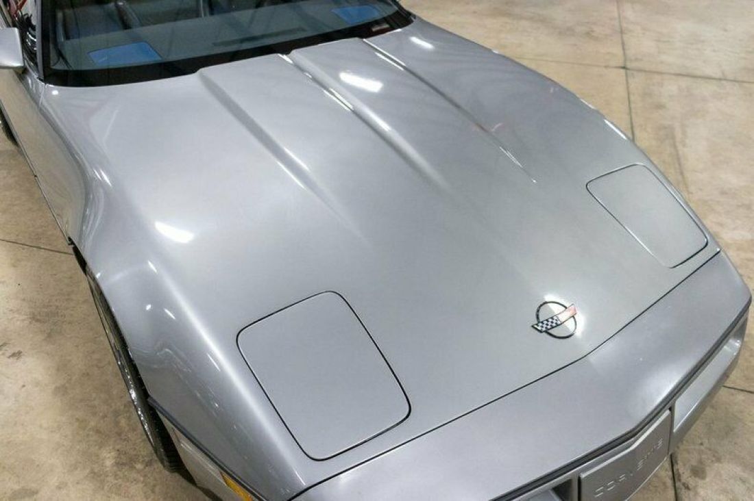 1985 Chevrolet Corvette - photo 8