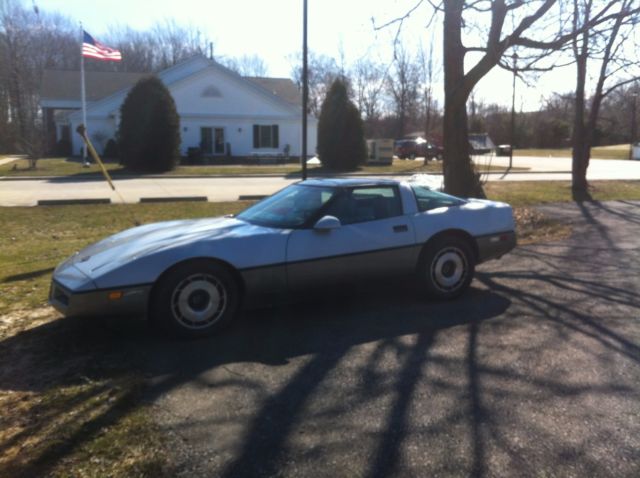 1985 Chevrolet Corvette - photo 2