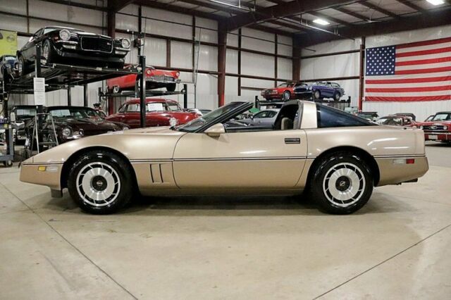 1985 Chevrolet Corvette - photo 2